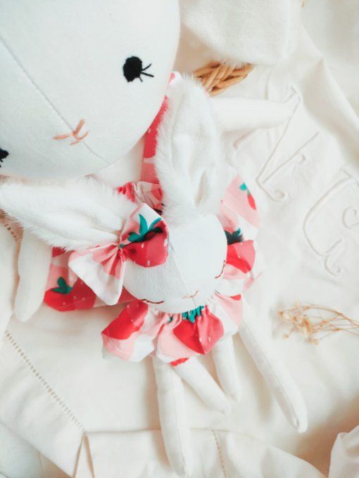 Mini lapine fraises des bois ♡ 