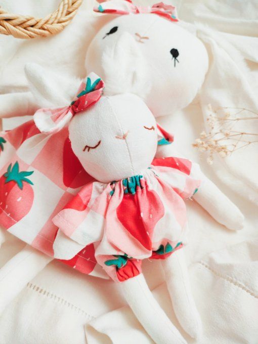 Mini lapine fraises des bois ♡ 